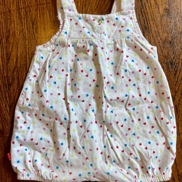 Adorable rainbow star bubble romper - Picture 2 of 4